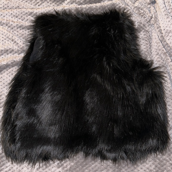Faux Fur Moto Cropped Vest - Picture 3 of 3